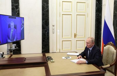 Президент Владимир Путин поддержал решение губернатора Новосибирской области Андрея Травникова о выдвижении на второй срок