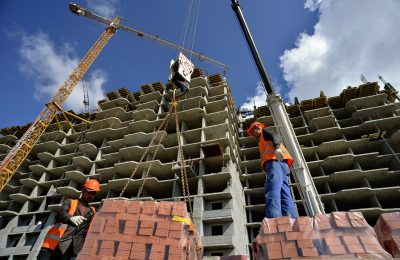 В Новосибирской области господдержка стимулирует строительную отрасль и производство стройматериалов