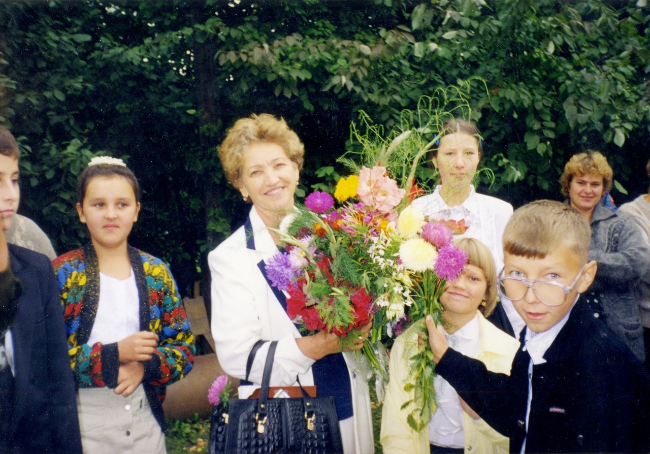 Семья нудистов 101 О коллеге и учителе: она дарит тепло - trudpravda.ru