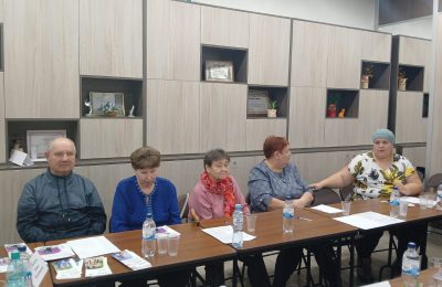 О проблемах — «за круглым столом»