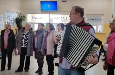 И хором спели «Катюшу»
