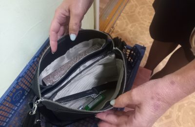В Чанах женщина с ножом пришла на прием к судебному приставу