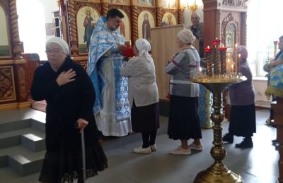 Праздничное богослужение в Свято-Троицком соборе