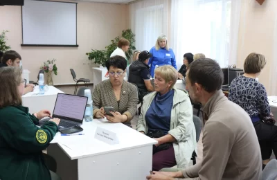 В Колыванском районе состоялся выездной прием для участников СВО, ветеранов боевых действий и их родных