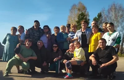 «В нашей деревне огни не погашены»