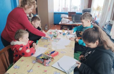 Необычное рисование: мастер-класс в Пономаревке