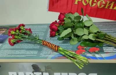 «Парта Героя» в Колыванской школе №1: Память о мужестве и долге