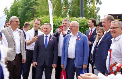«Единая Россия» поздравила жителей Новосибирской области с Днем России